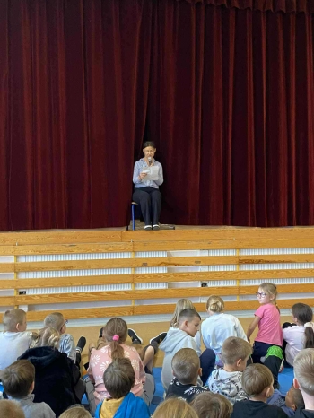 641c34a6-8f16-4de3-acde-058b4eae957a