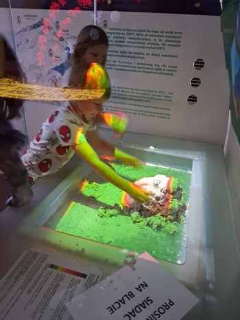 8e68b0c6-ad00-4b47-96e7-fc3727321625