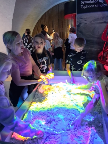 64edc1a8-1232-4117-a4e0-77a98bd5543a