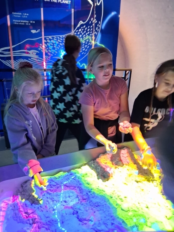 8cf8e8f2-c5b9-4d15-bd35-620375872bf7