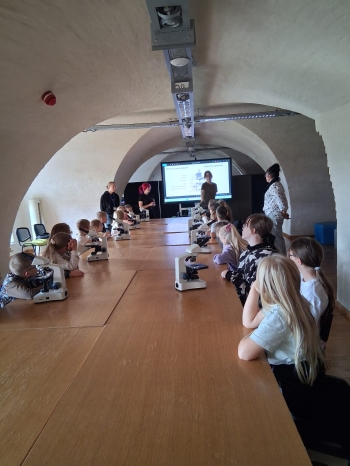 c39fe044-d7ee-4fc9-8ac2-a573ad043972