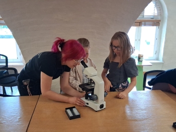 f8b0c599-5479-47ee-8520-ff9c1b76e19d