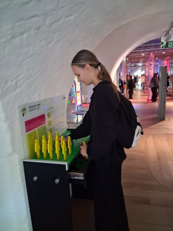 dacc8064-64c0-470e-ab75-9b1b2356228a