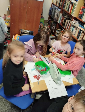 1d8a1379-a3c8-438e-bdee-63390af34dad