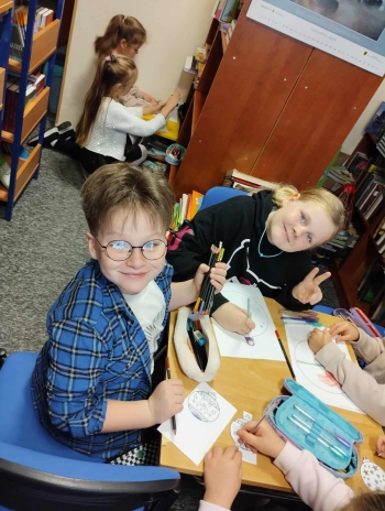 71f7e8ff-8bc4-4c91-acc4-7209186b3746