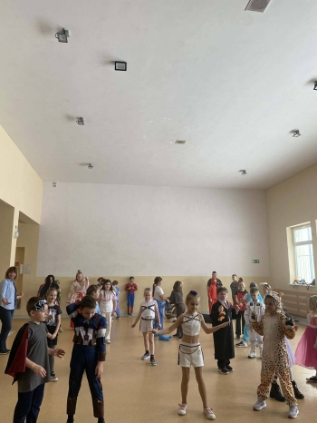 631710515_888167670500503_992334693975525200_n