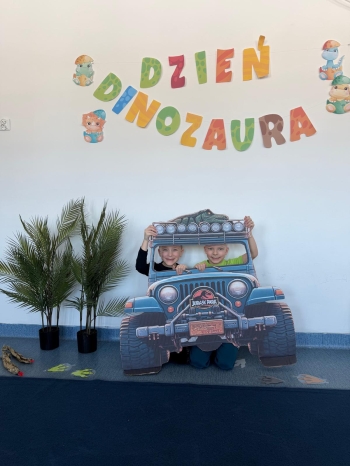 644451221_900649165919020_6334566927319374511_n