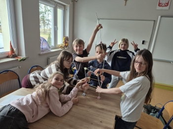 6cd82365-e48a-48f7-a07d-e87ab9c0270d