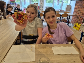 55d4cb13-eea6-422f-9b68-7d22d42cfa39