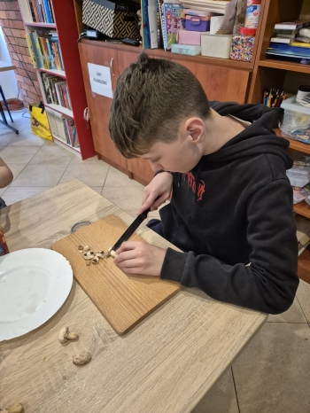 eee4163b-a4de-4fb8-9b68-bc7710099775