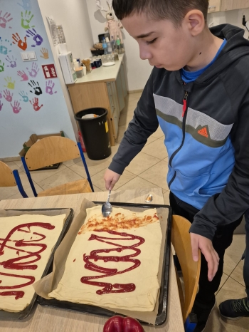 e271b93e-4f26-4019-bdfd-6a632576bc06