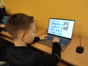 d95c74f8-d772-41bc-a053-f917be3a6cad