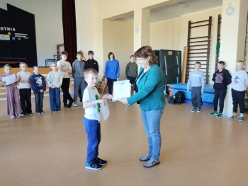 757f9364-a100-4bf6-86b4-72e91c5efd27