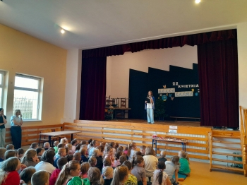 4c7aca5d-9c90-4a30-a99d-ad5651b0e1ac