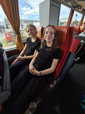 ee6522f6-265e-4dc4-a36d-f621c2f354c9