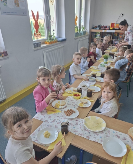 Śniadanie Wielkanocne w przedszkolu 